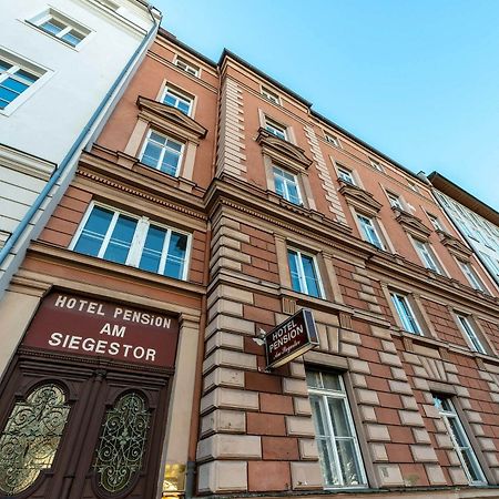 Hotel-Pension Am Siegestor München Ngoại thất bức ảnh