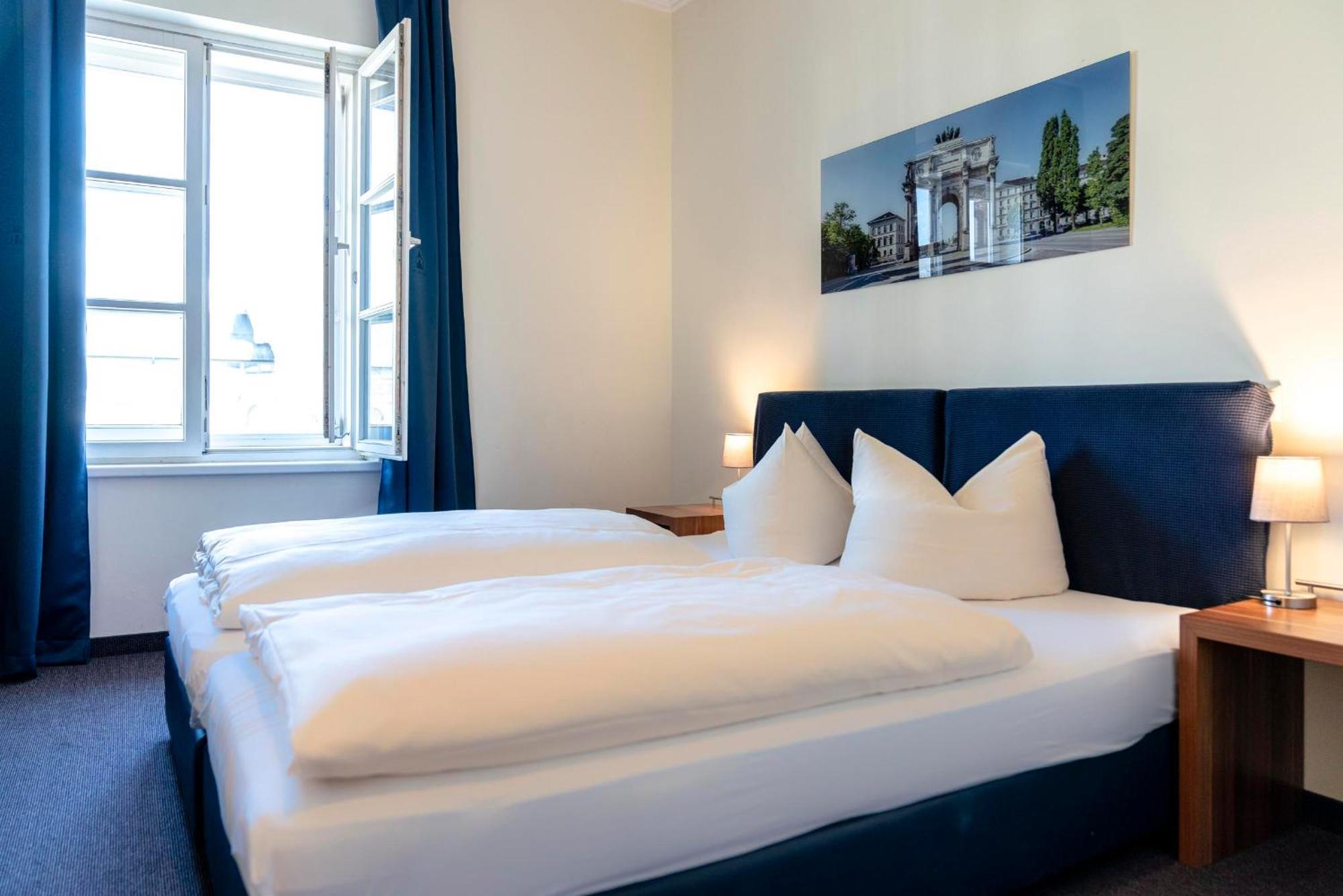 Hotel-Pension Am Siegestor München Ngoại thất bức ảnh