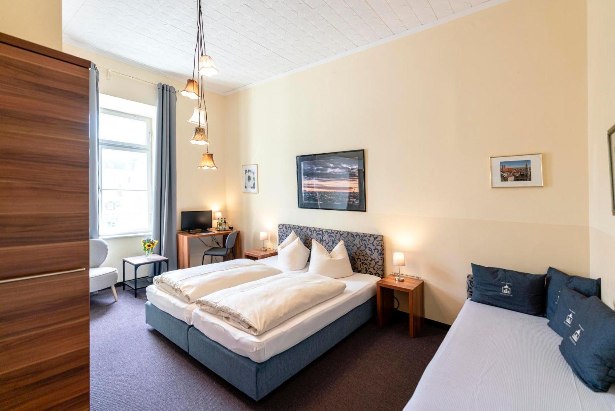 Hotel-Pension Am Siegestor München Ngoại thất bức ảnh