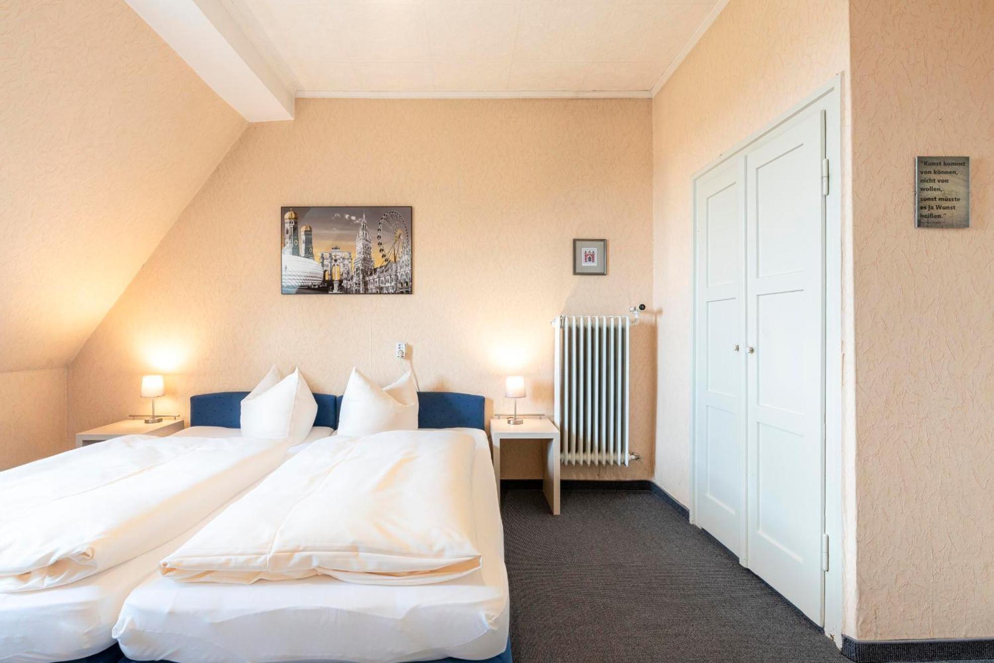 Hotel-Pension Am Siegestor München Ngoại thất bức ảnh